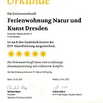 アパート Und Kunst *